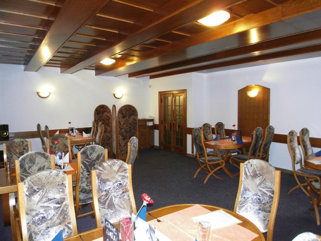 Frenštát pod Radhoštěm Penzion A Restaurace U Veterana المظهر الخارجي الصورة