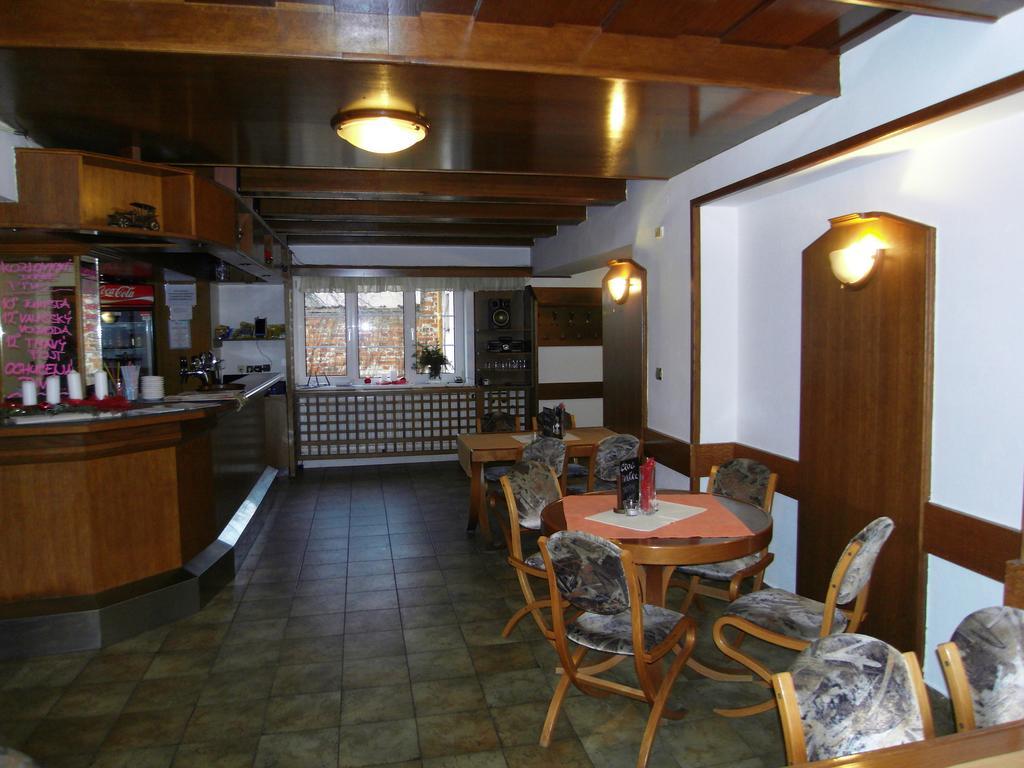 Frenštát pod Radhoštěm Penzion A Restaurace U Veterana المظهر الخارجي الصورة