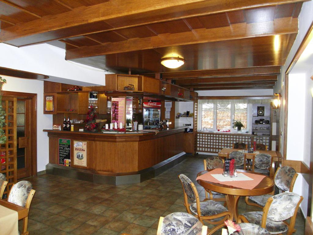 Frenštát pod Radhoštěm Penzion A Restaurace U Veterana المظهر الخارجي الصورة